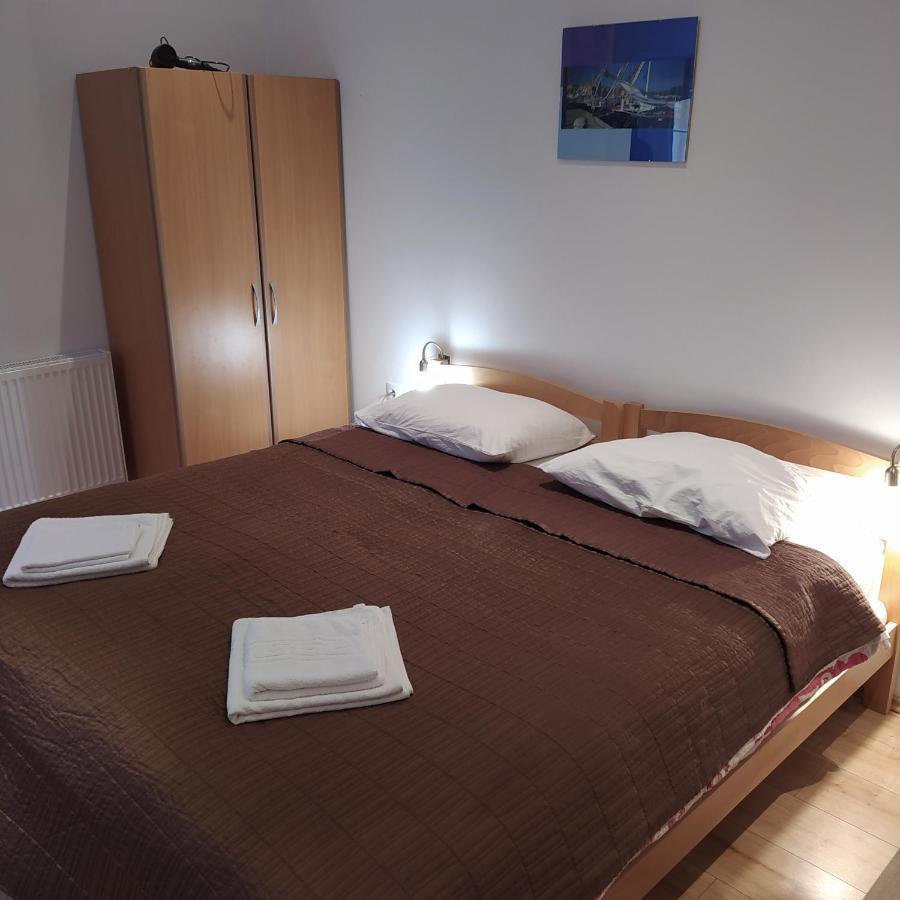 Peter&Zana Apartments Stari Grad  Luaran gambar