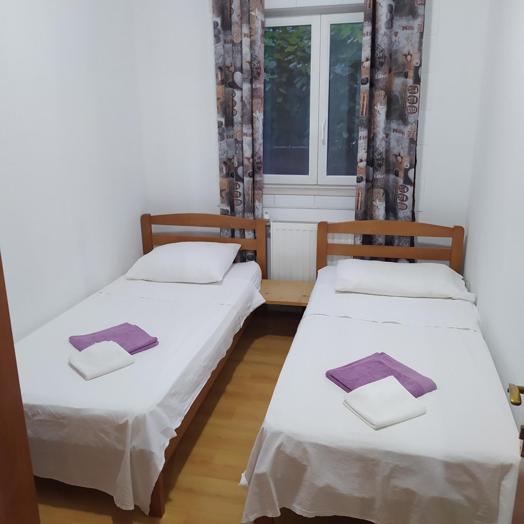 Peter&Zana Apartments Stari Grad  Luaran gambar