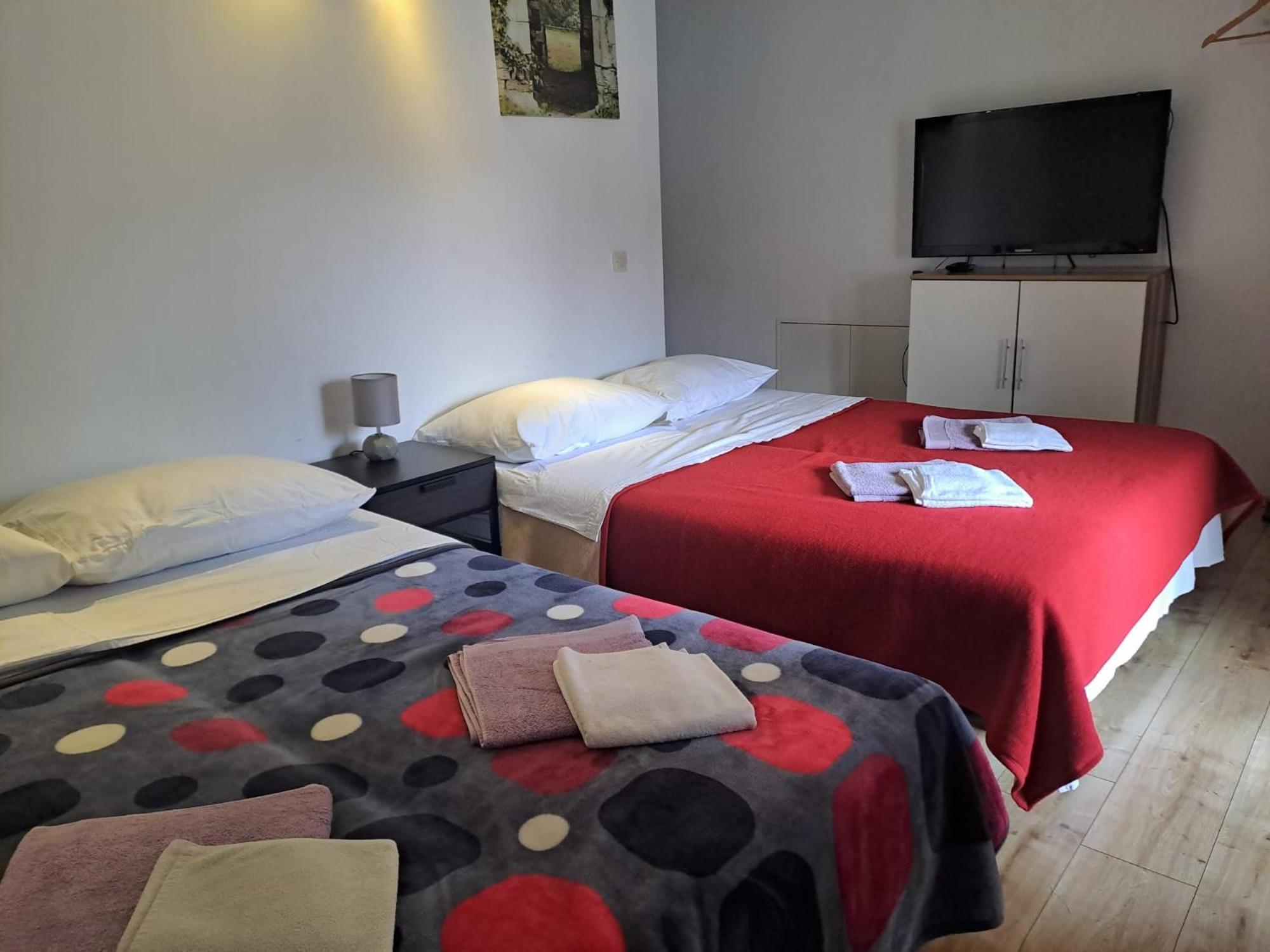Peter&Zana Apartments Stari Grad  Luaran gambar