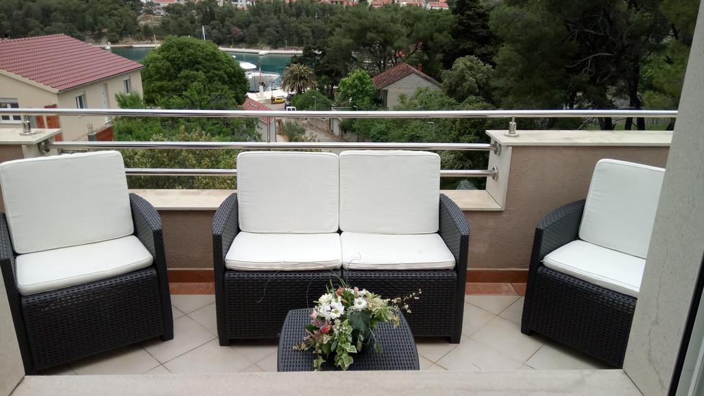 Peter&Zana Apartments Stari Grad  Luaran gambar