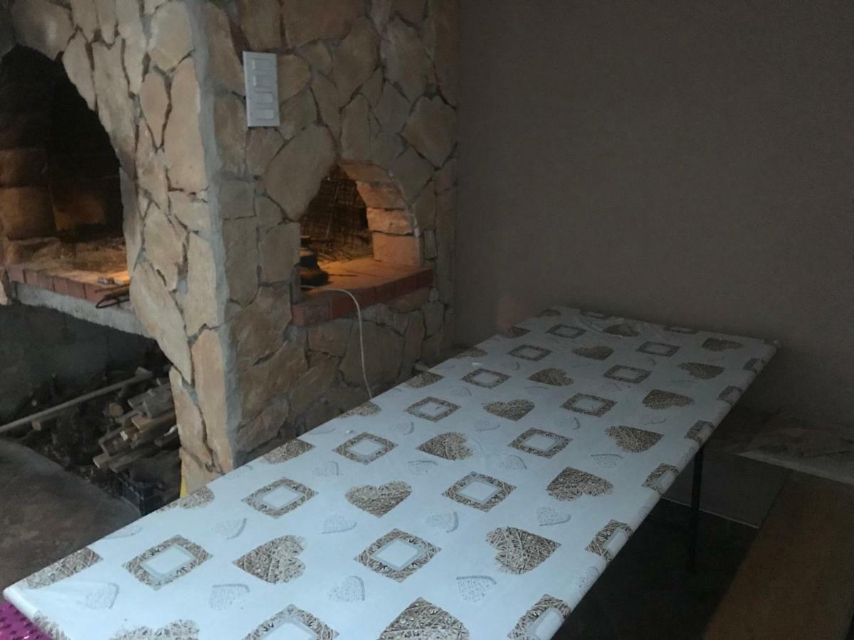 Peter&Zana Apartments Stari Grad  Luaran gambar
